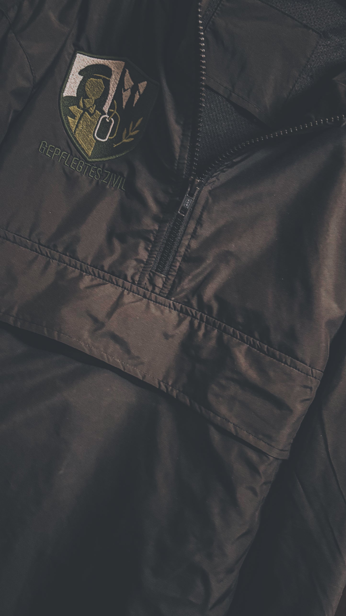 Gepflegtes Zivil™ | Windbreaker | Halber Front-Zipper