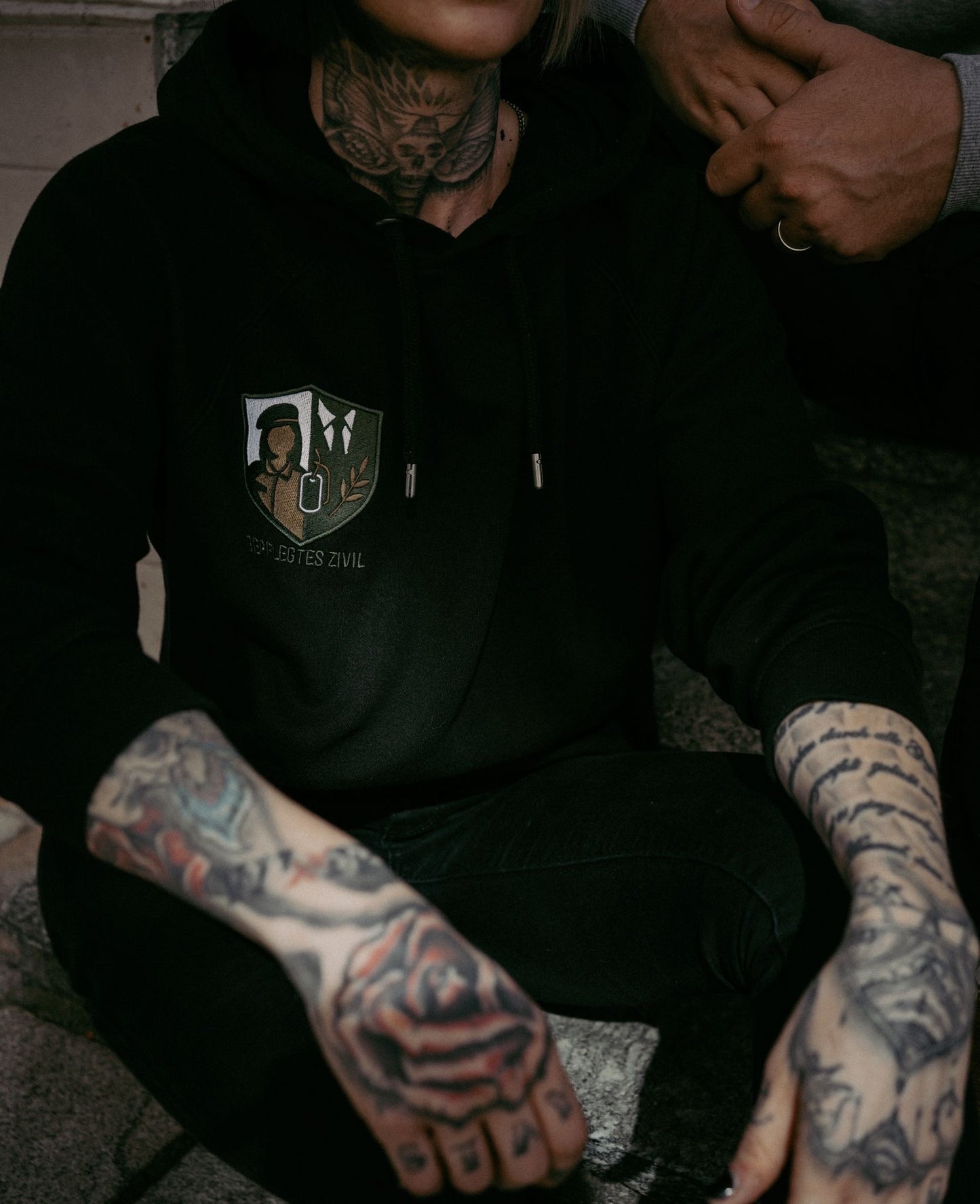 Gepflegtes Zivil™ | Damen Hoodie